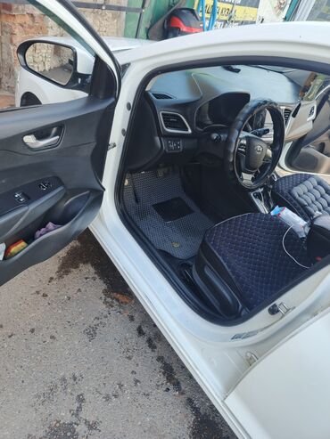 Hyundai: Hyundai Solaris: 2017 г., 1.4 л, Автомат, Газ, Седан — 9