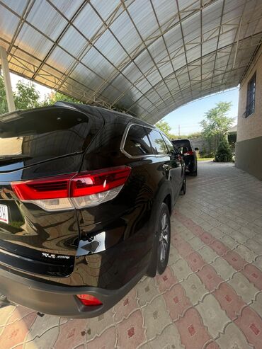 Toyota: Toyota Highlander: 2019 г., 3.5 л, Автомат, Бензин, Внедорожник — 7
