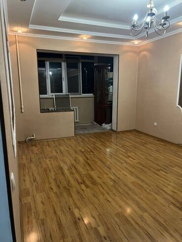 срочная продажа квартир: 2 комнаты, 60 м², 106 серия, 1 этаж, Косметический ремонт