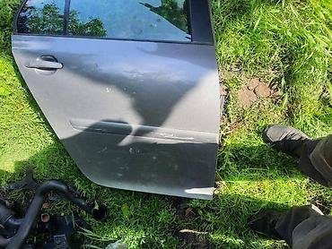 leon svilajnac: VRATA ZA VOLKSWAGEN GOLF 5 | Moguce licno preuzimanje ili slanje — 1