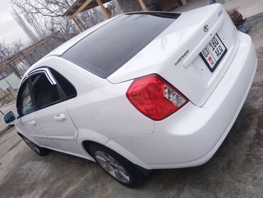 спринтер грузовой холодильник: Daewoo Gentra: 2013 г., 1.5 л, Механика, Бензин, Седан