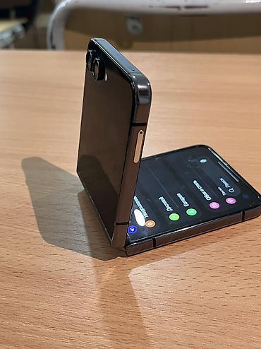 16 mini: Samsung Galaxy Z Flip 5, 256 GB, rəng - Qara — 8
