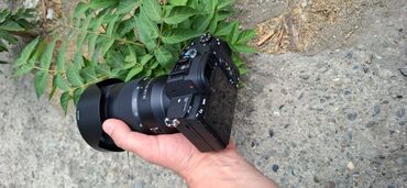 видеокамера профессиональная: Sony A7 3
24-70 GM lens
Yeni alınlb,2 aydır