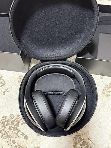bowers and wilkins: Беспроводные накладные наушники Mercedes‑Benz - Форм‑фактор — 3
