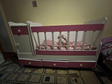 Uşaq dolabları: Qız üçün, İşlənmiş, 5 qapı, Düz dolab