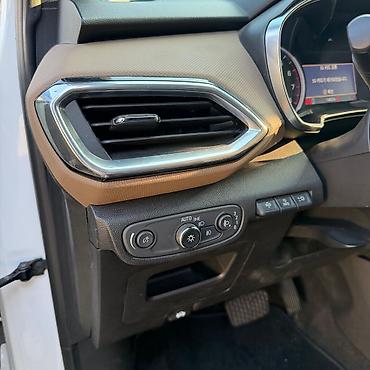 Chevrolet: Chevrolet Trailblazer: 2021 г., 1.3 л, Автомат, Бензин, Кроссовер — 7