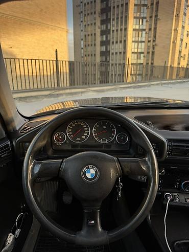 моторчик печки е34: BMW 525: 1989 г., 3 л, Механика, Бензин, Седан — 7