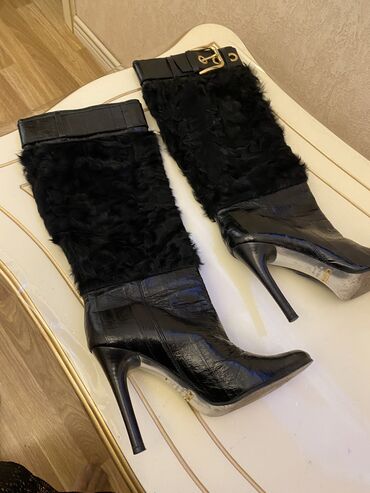 Çantalar: Salvatore Ferragamo çanta + Roberto Cavalli kəmər seti - Çanta — 8