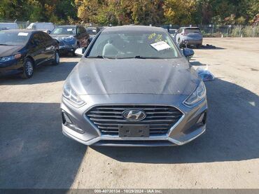 Hyundai Sonata: 0.4 - engine capacity l. | 2019 έ. Sedan