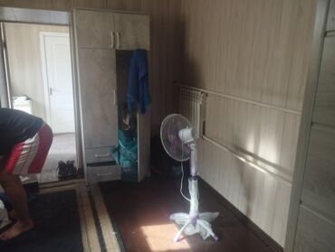 кок жар хата: 25 кв. м, 3 бөлмө, Забор, тосулган, Жертөлө, ороо