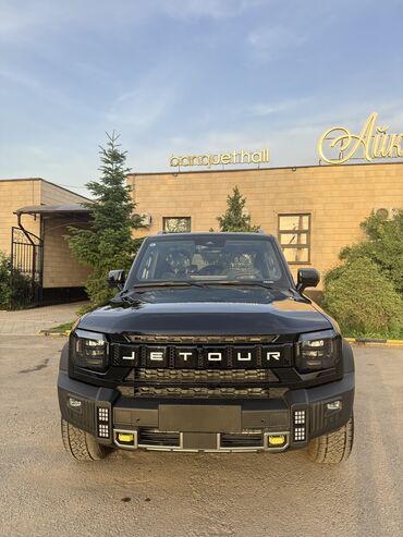 Продажа авто: Jetour : 2024 г., 2 л, Автомат, Бензин, Внедорожник