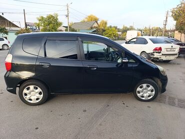 малометражки машины купить: Honda Fit: 2005 г., 1.3 л, Вариатор, Бензин, Хетчбек