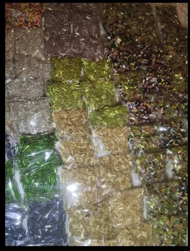 Xodunoklar: Tek divan ustu 15 manat Aspirator 70 manat — 9