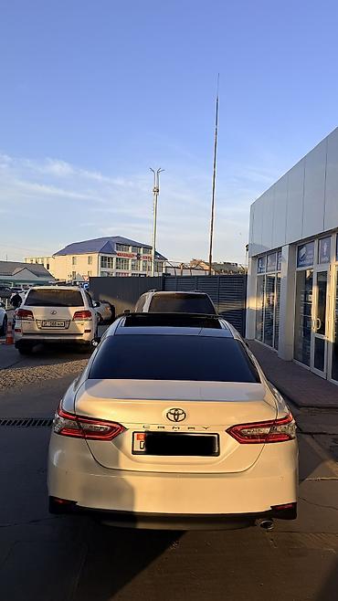 kia ria: Toyota Camry: 2018 г., 2.5 л, Автомат, Бензин, Седан — 2