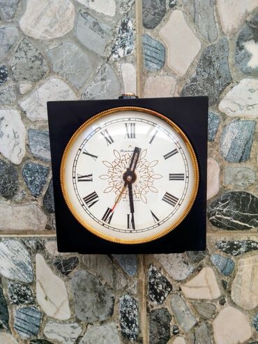 Антикварные вазы: Cüzi təmirə ehtiyac var
Qədimi saat 🕰️

📞 Əlaqə : Vatsap