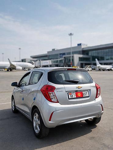 reno stepway: Chevrolet Spark: 2018 г., 1 л, Автомат, Бензин, Хэтчбэк — 2