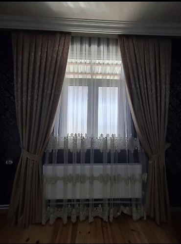 ucuz tül perde: Pərdə və dekorlar dəst satılır.Dekorlar hər ikisi yığılı eni 1m, uzunu — 1