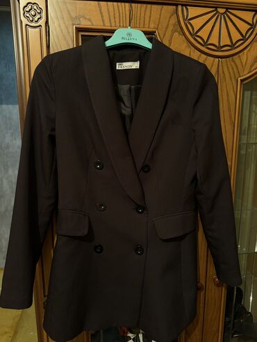 klassik geyim: Пальто L (EU 40), цвет - Черный