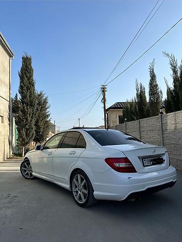 mercedes benz e250: Mercedes-Benz C 250: 1.8 l | 2014 il Sedan — 3