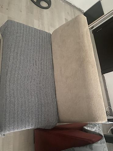 Balışlar, yastıqlar: İki parçalı yumşaq oturacaq/yastıq dəsti - Ölçü (təxmini): hər parça — 1