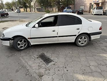 Toyota: Toyota Avensis: 1998 г., 2 л, Механика, Газ, Седан — 4