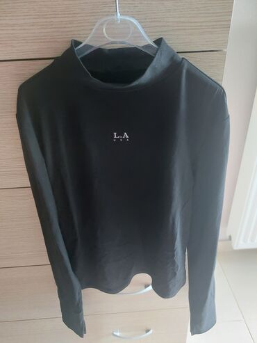 Suits: L (EU 40), color - Black
