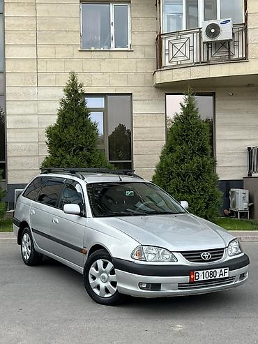 Toyota Avensis: 2001 г., 1.8 л, Механика, Бензин, Универсал