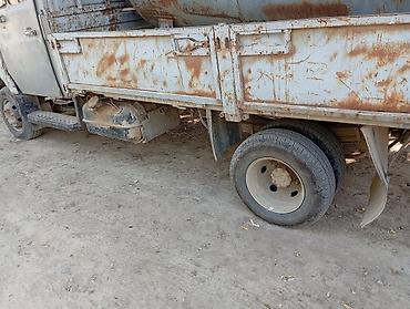 продаю прицеп на камаз: Грузовой бортовой автомобиль ЗИЛ бычок (семейство Зил5301 

Основные — 2