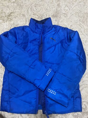 куртка s: Продаю детскую куртку. Куртка осень/весна. Легкая и удобная при