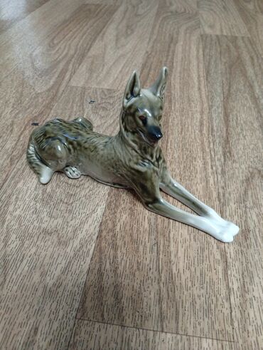 Статуэтки: Статуэтки — 9