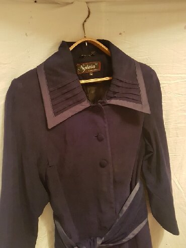 Paltolar: ● P L A Ş - Qadın üçün ● Italiya istehsalı. Ölçüsü - 48 - — 7