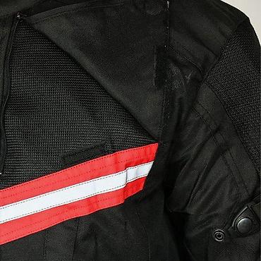 97 sive: Muška motociklistička jakna u crnoj boji sa crvenim i belim detaljima — 7