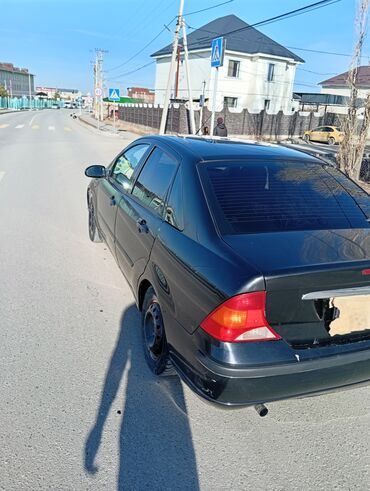 Ford: Ford Focus: 2004 г., 1.6 л, Механика, Седан at lalafo.kg — 4 Ford: Ford Focus: 2004 г., 1.6 л, Механика, Седан — 4
