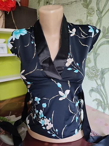 Блузки: Размер S . ЦЕНЫ ОТ 100-150-200с. 1 блестящая 1000с — 3