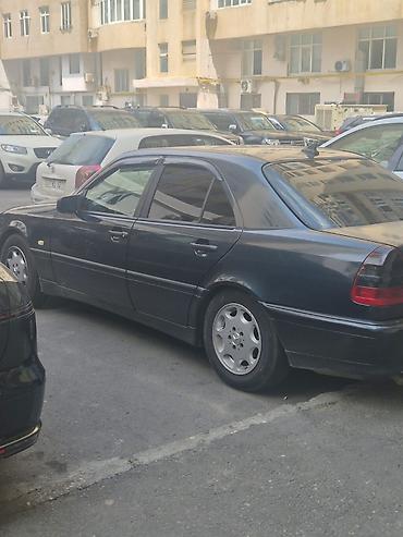 w210 amg: Mercedes-Benz E-Class: 1.8 l | 1999 il Sedan — 3