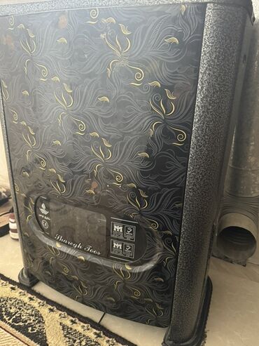 Stasionar telefonlar: Dekorativ naxışlı qaz sobası/odun sobası tipli otaq qızdırıcısı. 90
