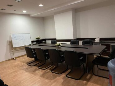 Ofislər: Yasamal rayonu, H.Cavid prospektində (Elimlər Akademiyası m/s — 12