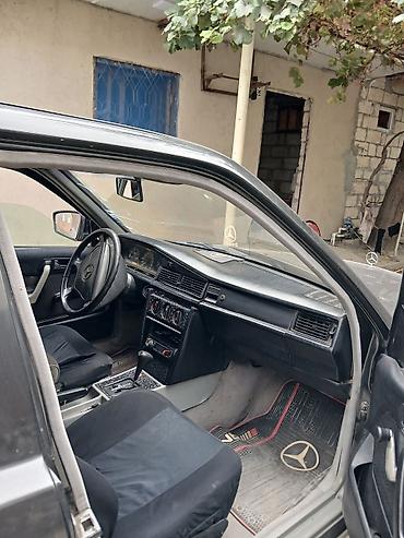 hyundai accent arxa bufer: Mercedes-Benz 190 (W201): 1.8 l | 1990 il Sedan — 4