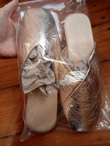 Basanoşka və səndəllər: Ölçü: 37, rəng - Qızılı, Yeni — 7