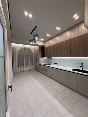азат курулуш: 3 комнаты, 105 м², Элитка, 14 этаж, Дизайнерский ремонт