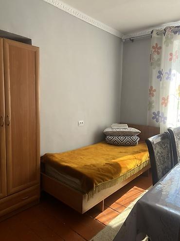 Продажа коттеджей и домов: Продаю ДВУХЭТАЖНЫЙ дом в самом центре Чон Сары Ой в Иссык at lalafo.kg — 6 Продажа коттеджей и домов: Продаю ДВУХЭТАЖНЫЙ дом в самом центре Чон Сары Ой в Иссык — 6