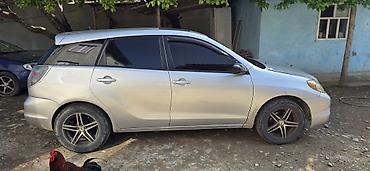 Toyota: Toyota Matrix: 2003 г., 1.8 л, Кол менен иштөөчү, Бензин, Хетчбек — 4
