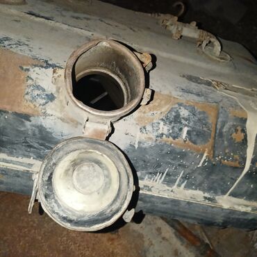 Yanacaq çənləri: Avtomobil üçün yanacaq çəni — 9