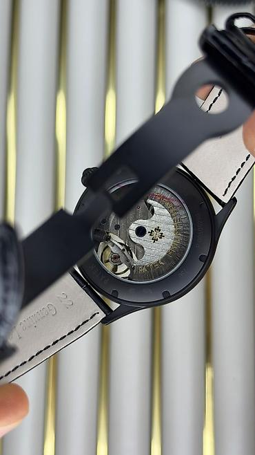 bas geyimi: Patek Philippe tərzində avtomatik mexanizmli kişi qol saatı - Korpus — 2