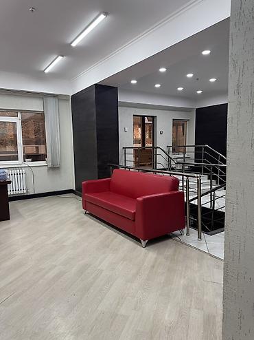 Аренда зданий: Сдается в аренду презентабельное офисное помещение по первой линии ( — 1