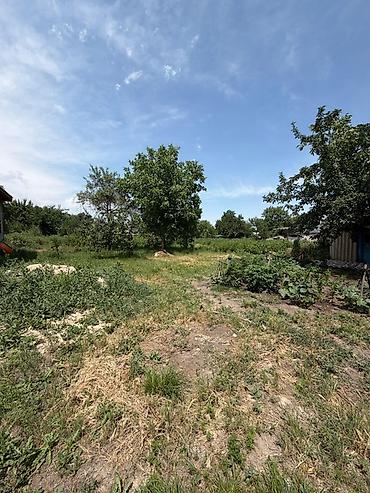 жаны уйлор: 📍В Сокулуке продается дом на участке 6,7 соток. 🏷️ Об объекте: На — 2