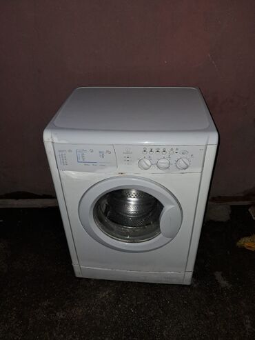 yarimaftomat paltaryuyan: Paltaryuyan maşın Indesit, 6 kq, İşlənmiş, Avtomat, Kredit yoxdur, Ünvandan götürmə