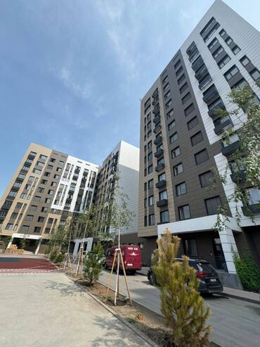 рядом с аламединским рынком: 3 комнаты, 118 м², Элитка, 10 этаж, Евроремонт