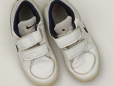 kapcie owce: Кросівки Nike, 30, Б/в на lalafo.pl kapcie owce: Кросівки Nike, 30, Б/в