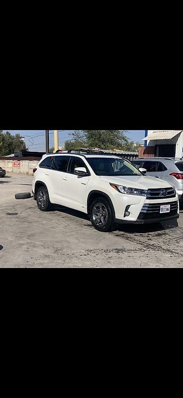 highland: Toyota Highlander: 2017 г., 3.5 л, Вариатор, Гибрид, Минивэн — 7